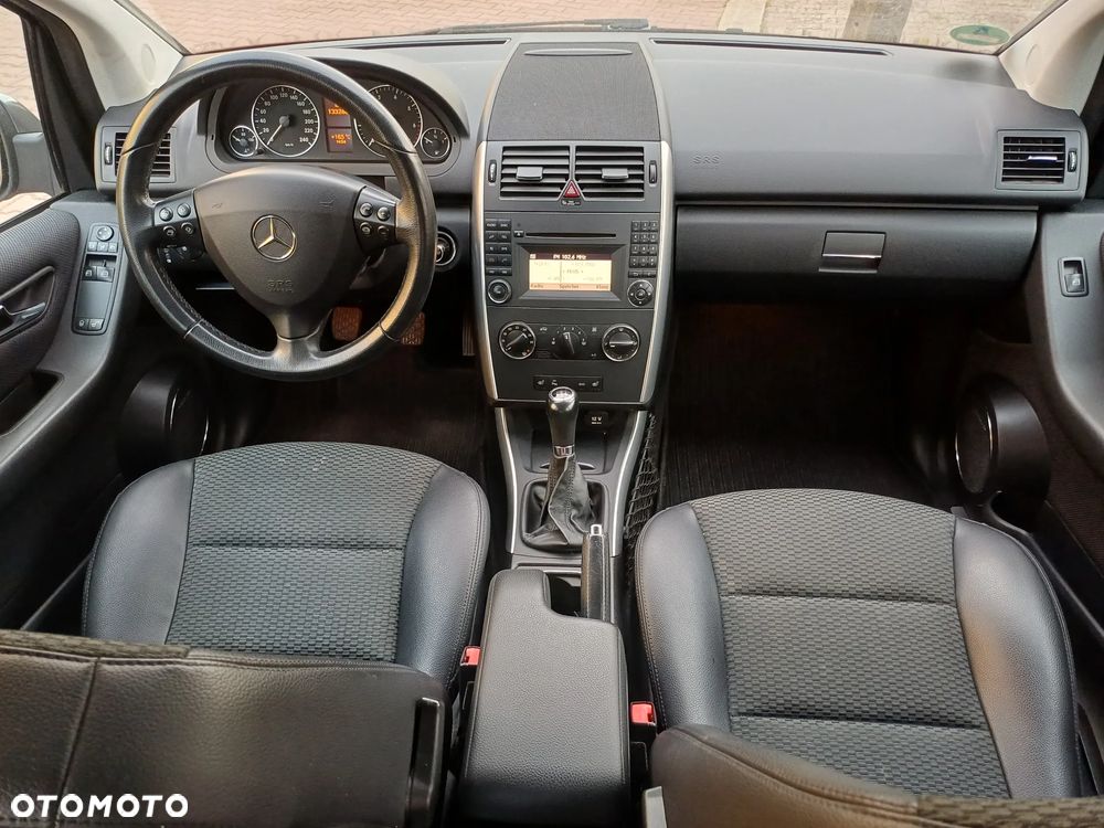 Mercedes-Benz Klasa A 180 BlueEFFICIENCY Avantgarde - 8