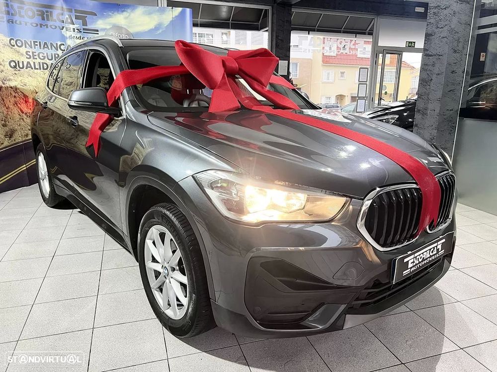 BMW X1 16 d sDrive Auto Line Sport - 3