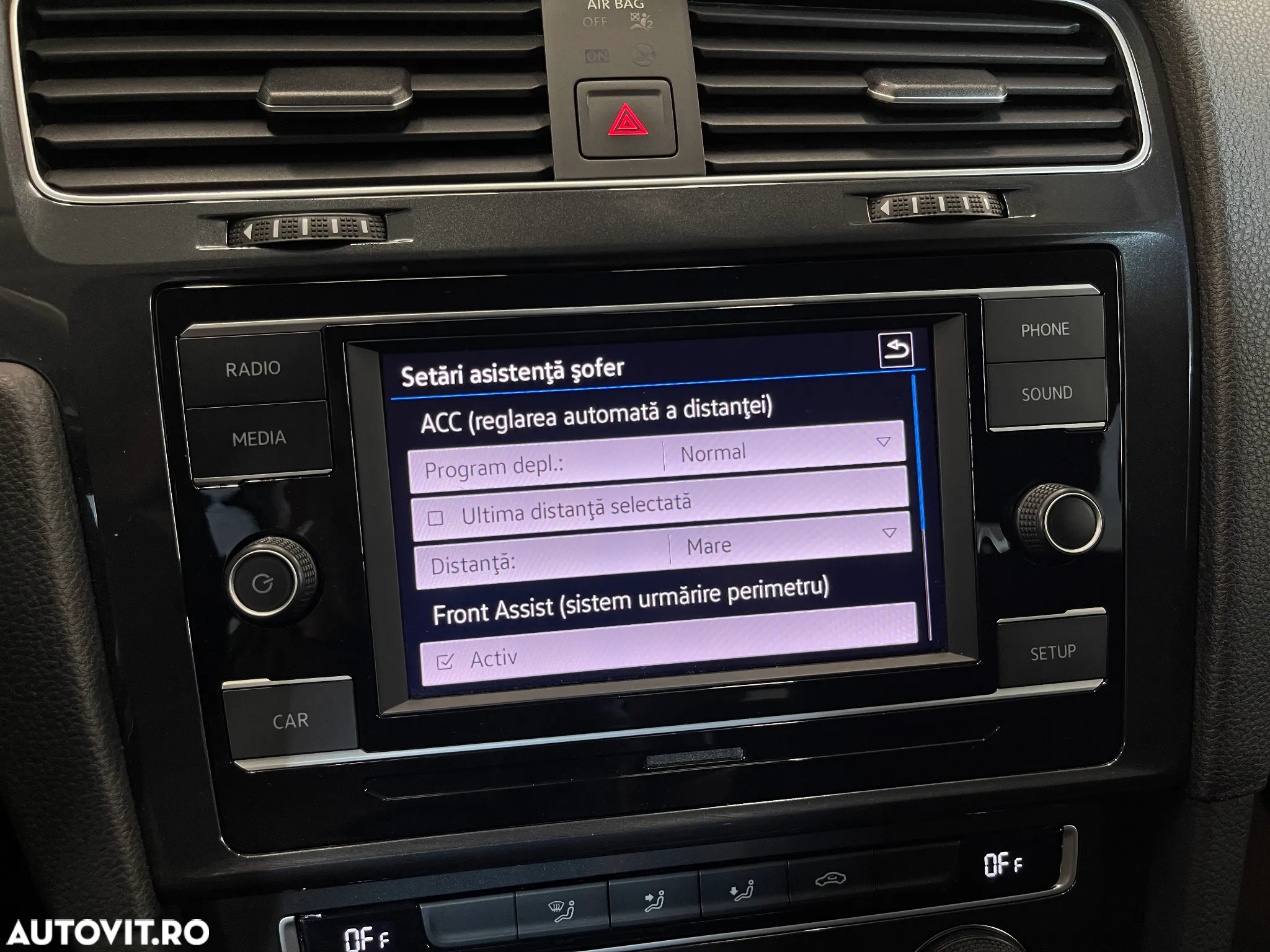 Volkswagen Golf 1.6 TDI Comfortline - 14