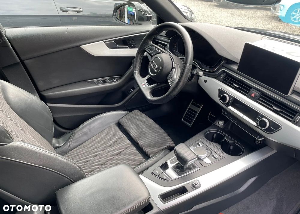 Audi A4 Limousine - 16