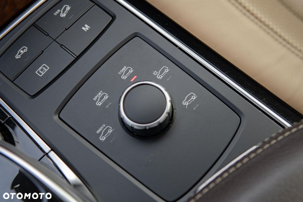 Mercedes-Benz GLE 350 d 4-Matic - 31