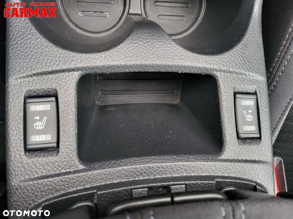 Nissan Qashqai - 25