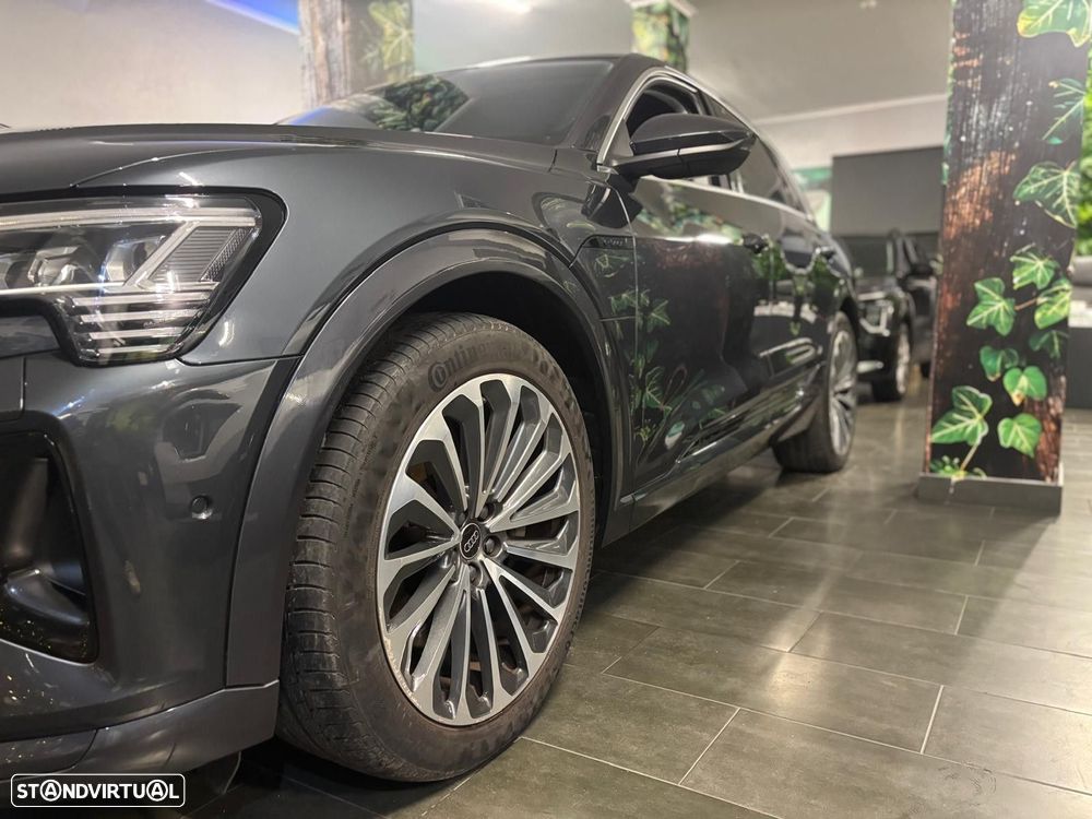 Audi Q8 e-Tron 55 quattro advanced - 23