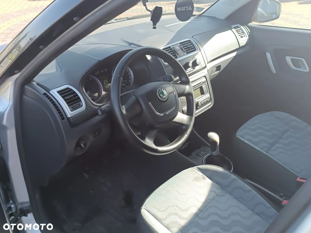 Skoda Roomster 1.4 16V Comfort - 6