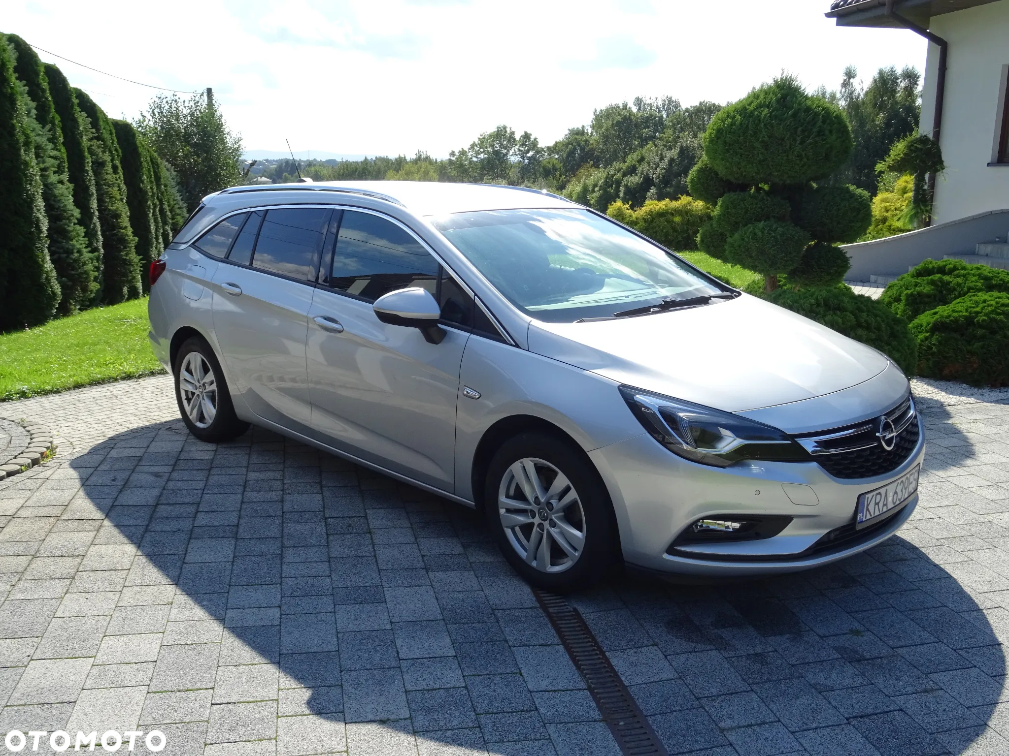 Opel Astra 1.6 D (CDTI) Start/Stop Sports Tourer Innovation - 3
