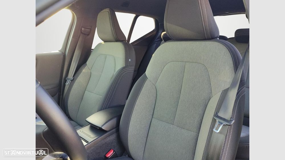 Volvo XC 40 1.5 T2 Plus Dark Auto - 10