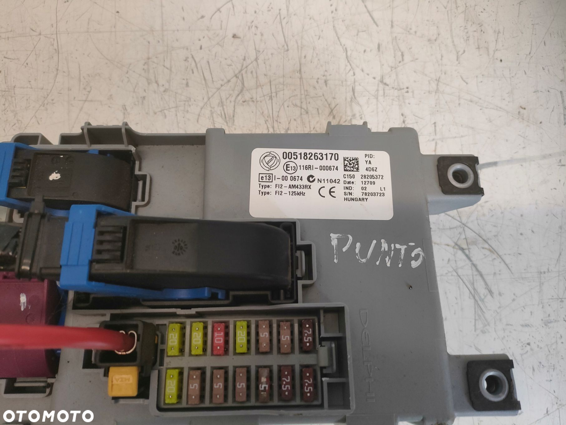 FIAT GRANDE PUNTO 05- 1.4 MODUŁ BSI SKRZYNKA BEZPIECZNIKÓW 00518263170 - 2