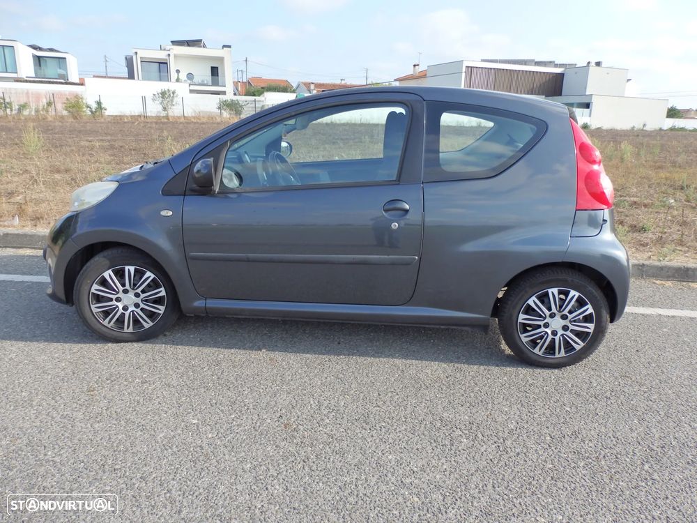 Peugeot 107 1.0 Urban 2 Tronic - 2