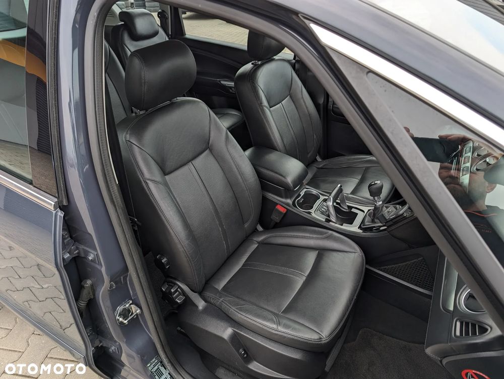 Ford S-Max 2.0 TDCi DPF Titanium X - 36
