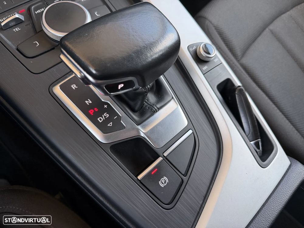 Audi A4 Avant 35 TDI S tronic - 33