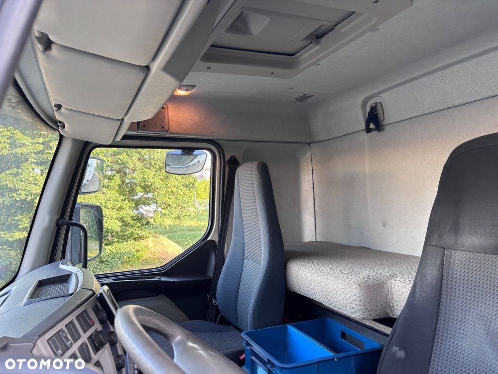 Volvo FL 240 - 7