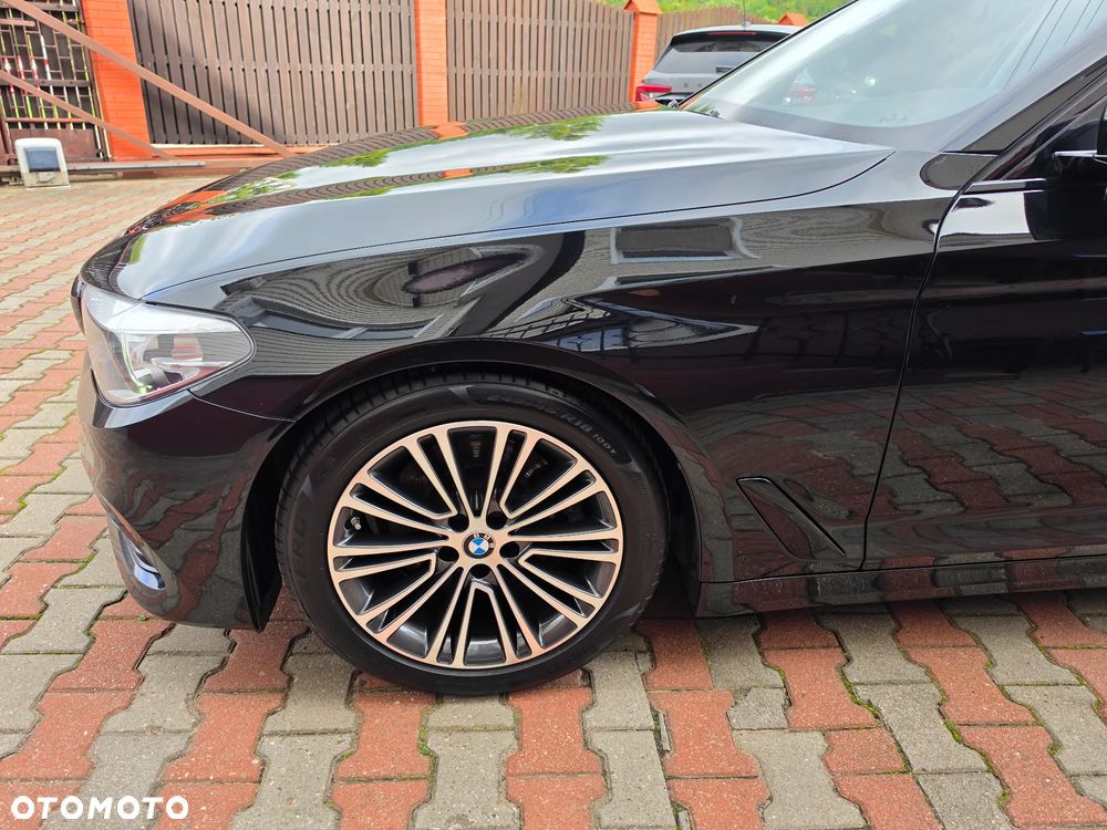 BMW Seria 5 520d M Sport Edition - 5