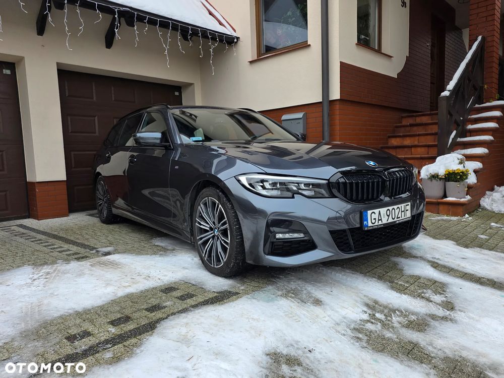 BMW Seria 3 320d M Sport - 3