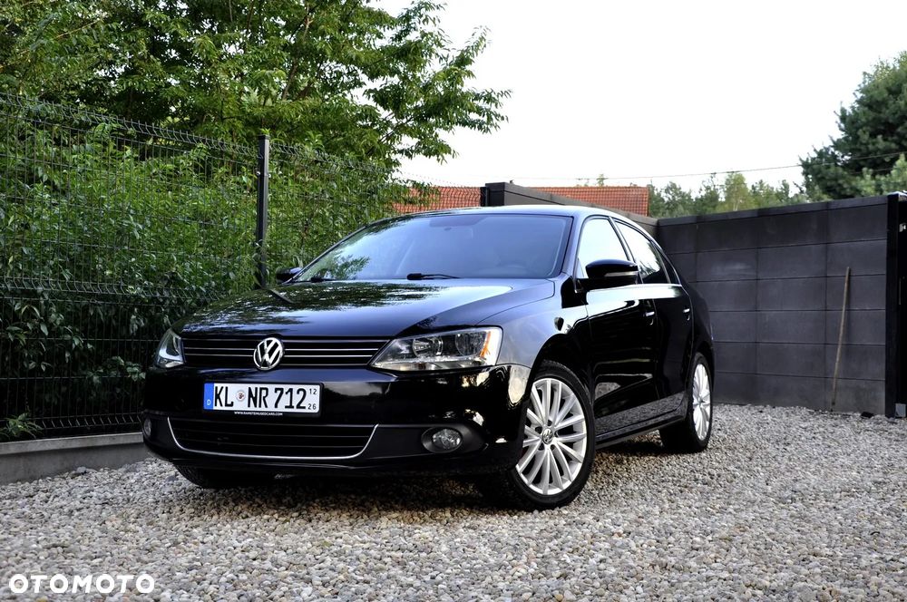 Volkswagen Jetta 2.0 TDI DSG Highline - 8
