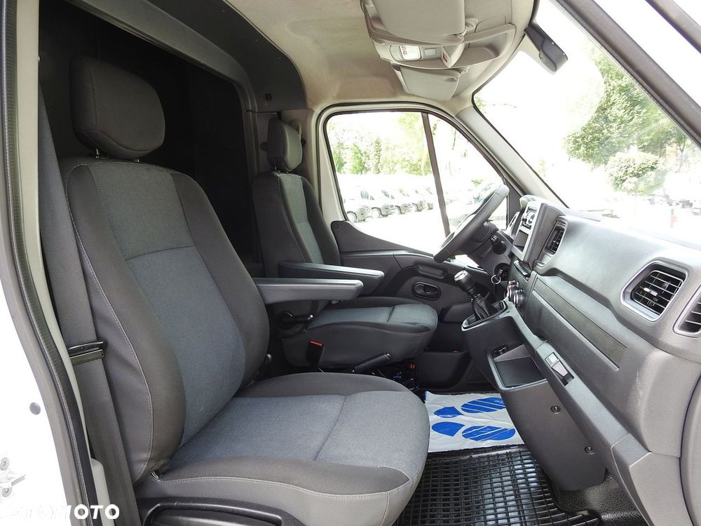 Renault MASTER PLANDEKA 10 PALET WEBASTO TEMPOMAT KLIMATYZACJA LEDY  165KM - 35