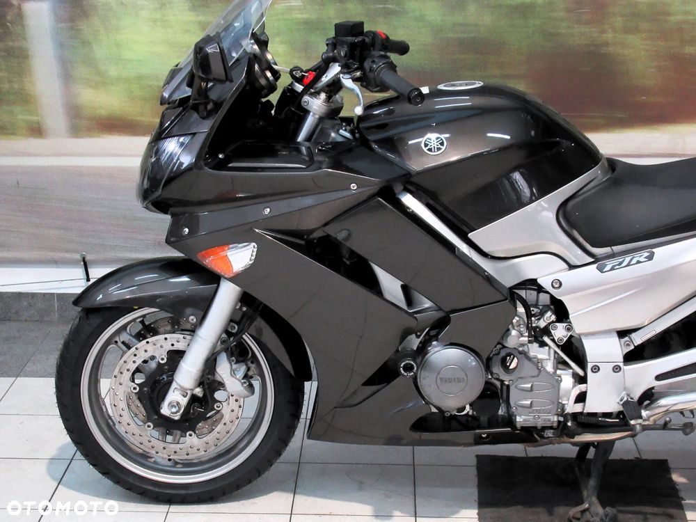 Yamaha FJR - 15