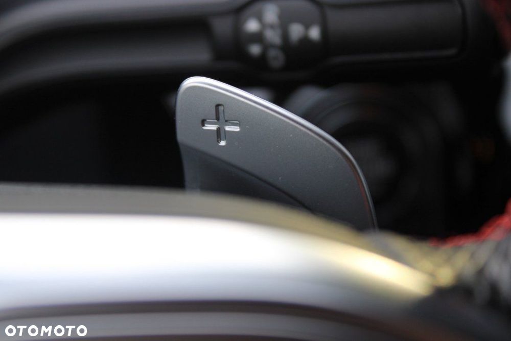 Mercedes-Benz CLA - 28