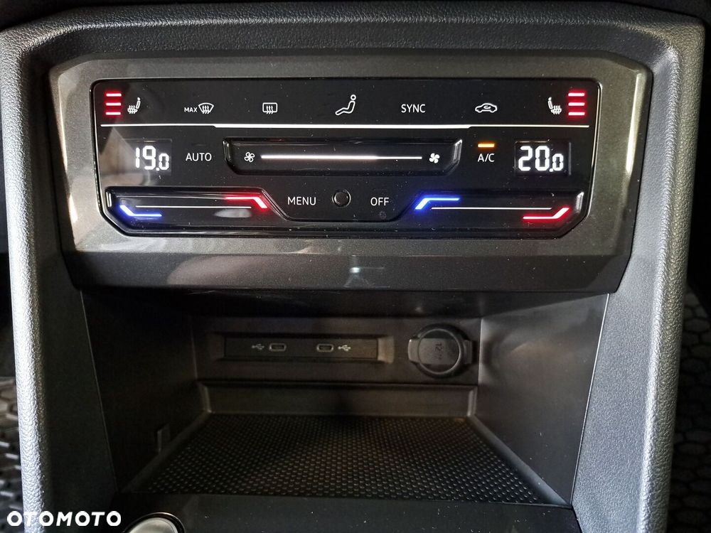 Volkswagen Tiguan - 27