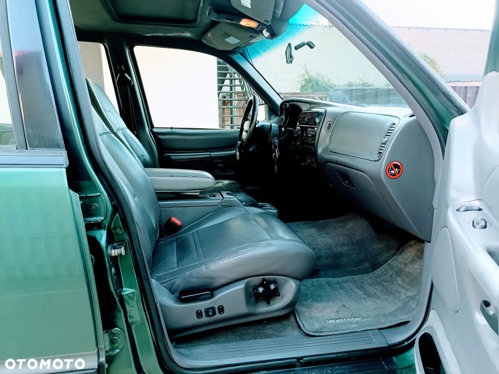 Ford Explorer 4.0 - 9