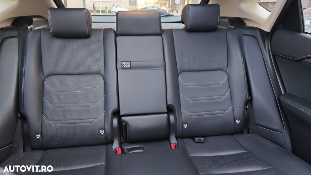 Lexus Seria NX 300h Executive Line - 11