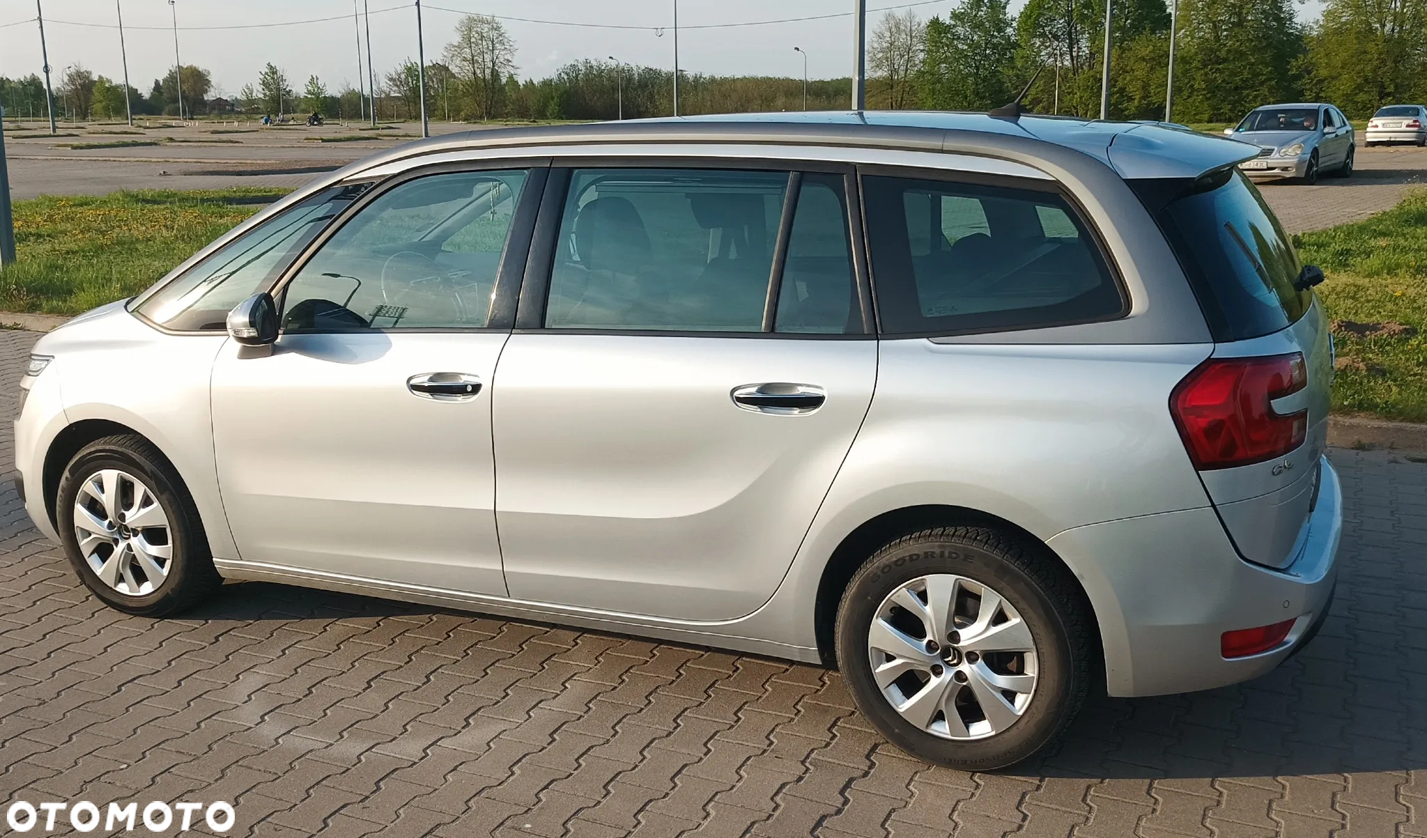 Citroën C4 Grand Picasso e-HDi 115 Intensive - 20