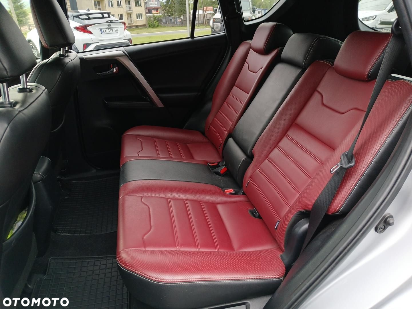 Toyota RAV4 - 18