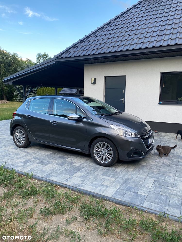 Peugeot 208 1.2 PureTech GPF Allure S&S - 4