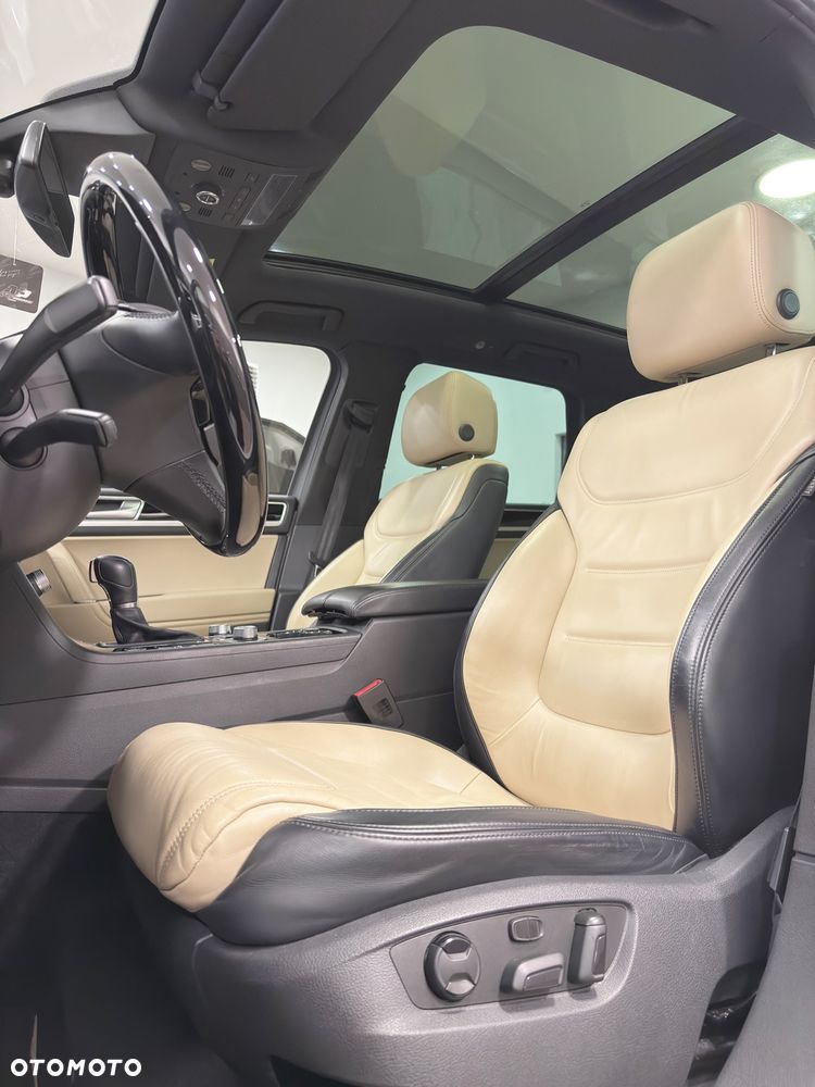 Volkswagen Touareg 3.0 V6 TDI SCR Blue Motion DPF Automatik Terrain Tech Executive Edition - 9