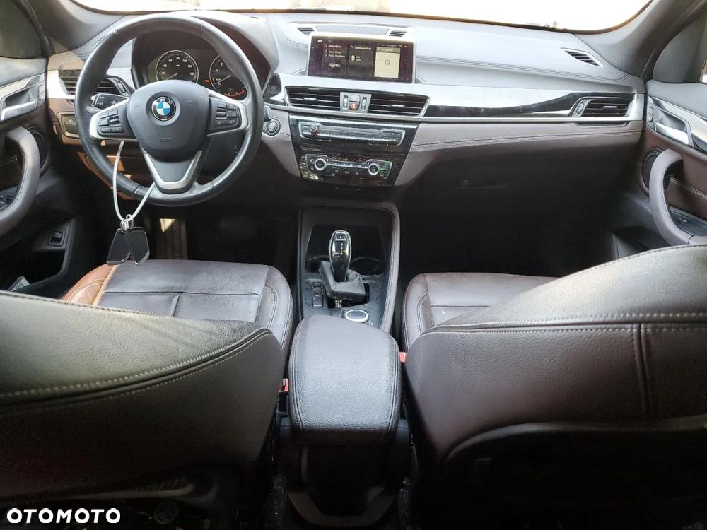 BMW X1 xDrive25i GPF Advantage - 7