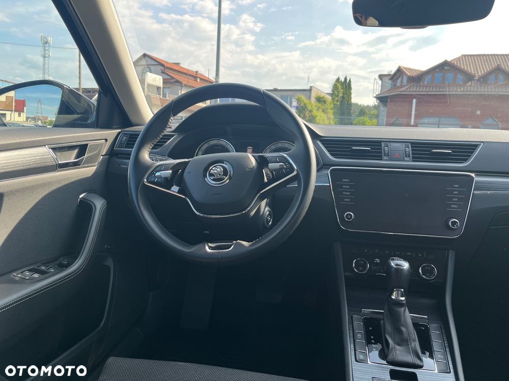 Skoda Superb 2.0 TSI DSG Style - 11