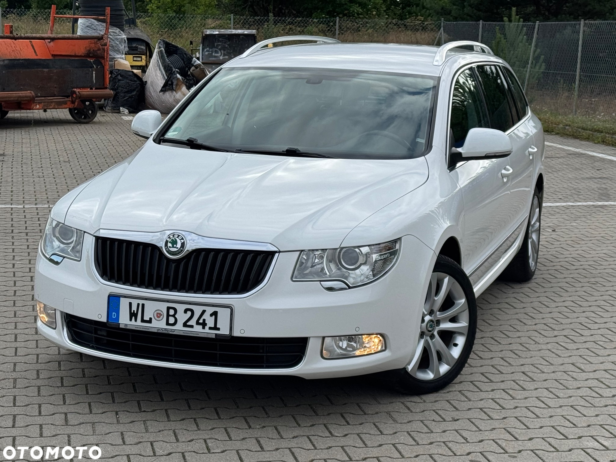 Skoda Superb 1.8 TSI Ambition DSG - 5