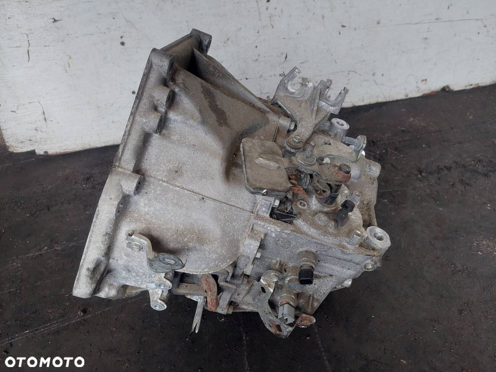 SKRZYNIA BIEGÓW MAZDA 6 III GJ 2.2 D SKYACTIV MANUAL 6 BIEGÓW D6050 - 2