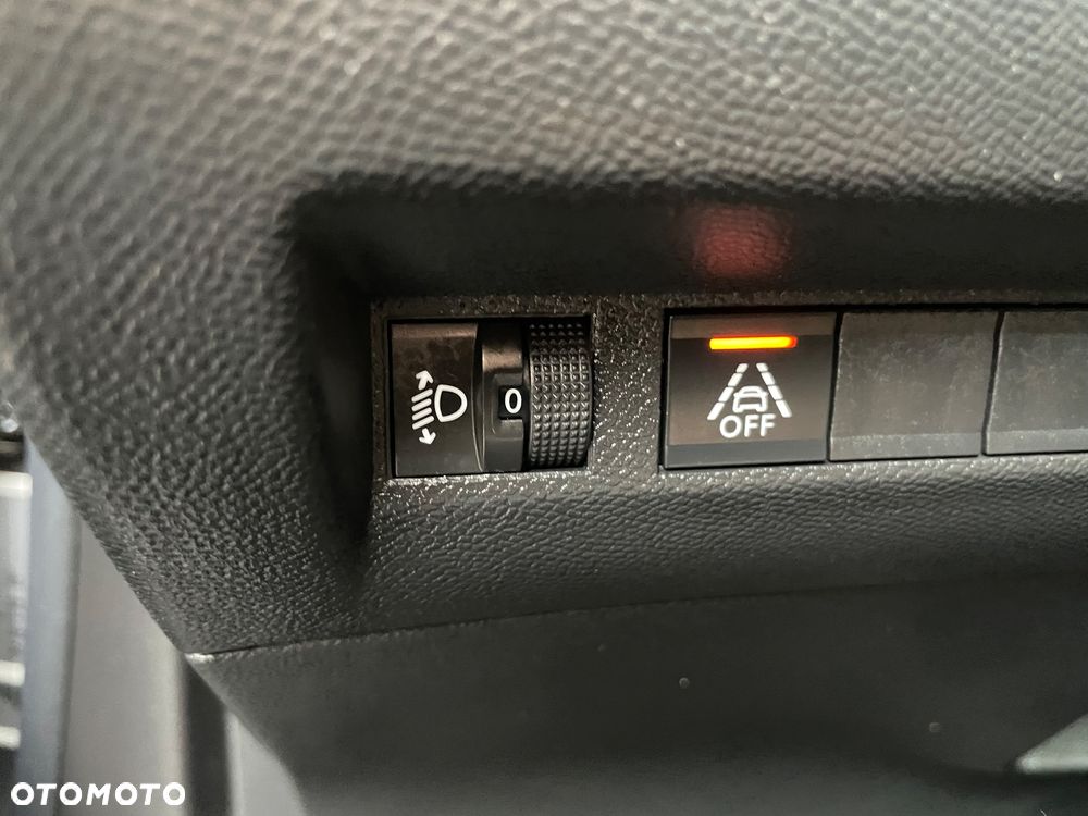 Peugeot 2008 1.5 BlueHDi Allure Pack S&S EAT8 - 21