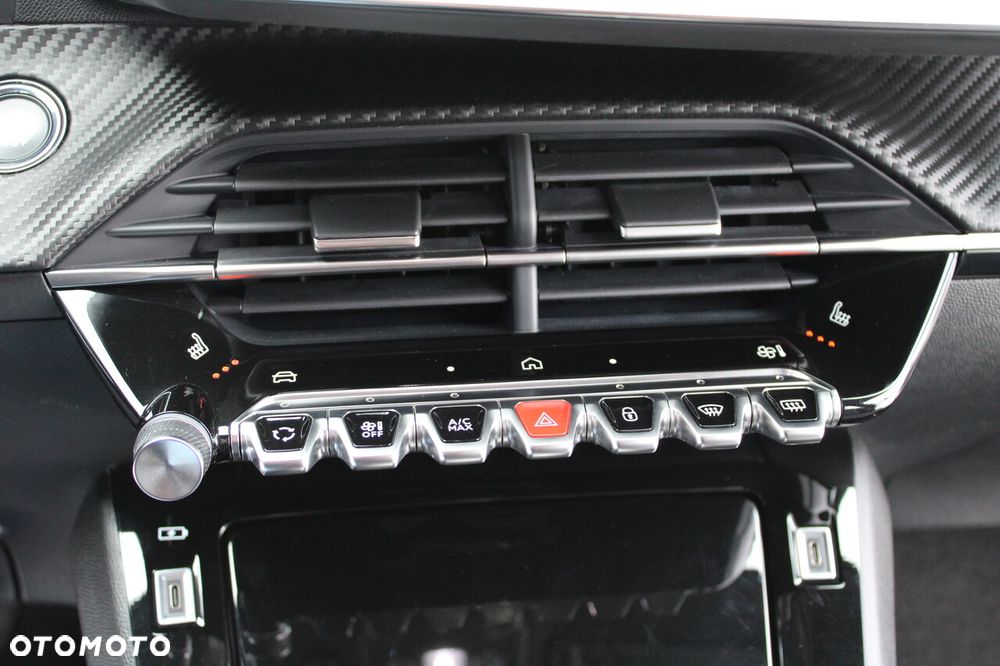 Peugeot 2008 PureTech 130 Stop&Start EAT6 Allure - 28