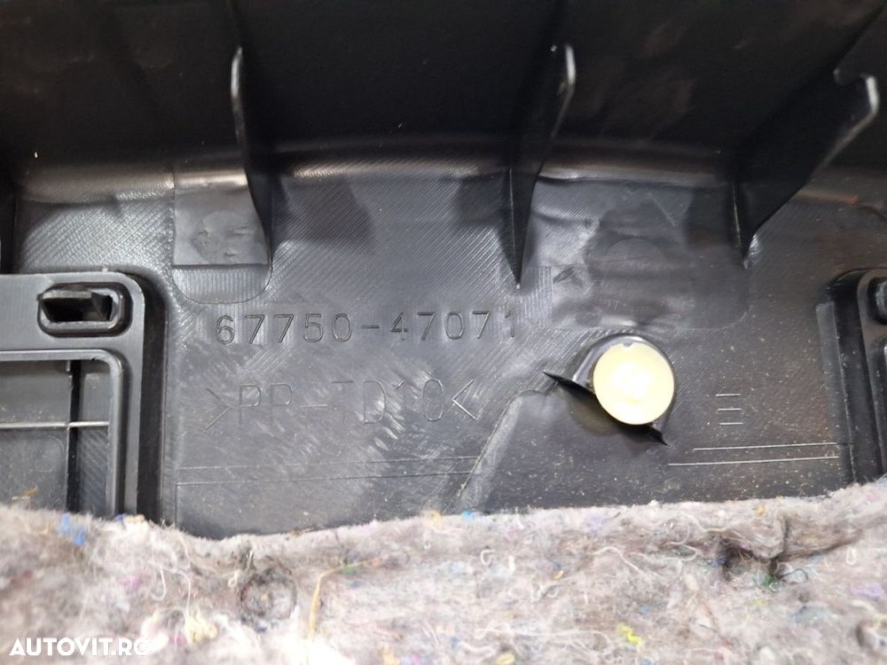 Ornament capac hayon/portbagaj TOYOTA PRIUS _W3_ 2008 - 2015 67750-47071 - 4