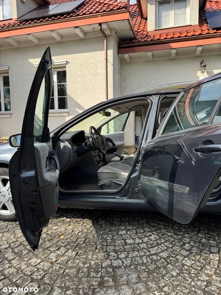 Renault Laguna - 12
