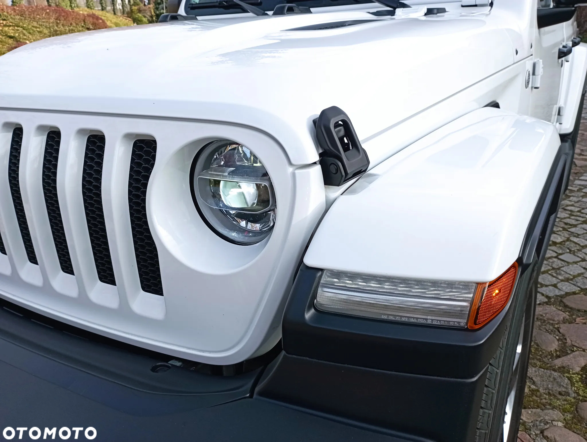 Jeep Wrangler - 21