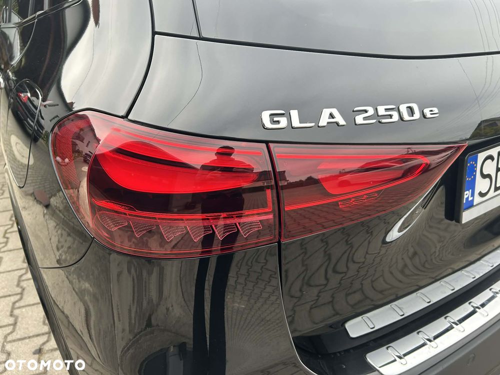 Mercedes-Benz GLA - 19