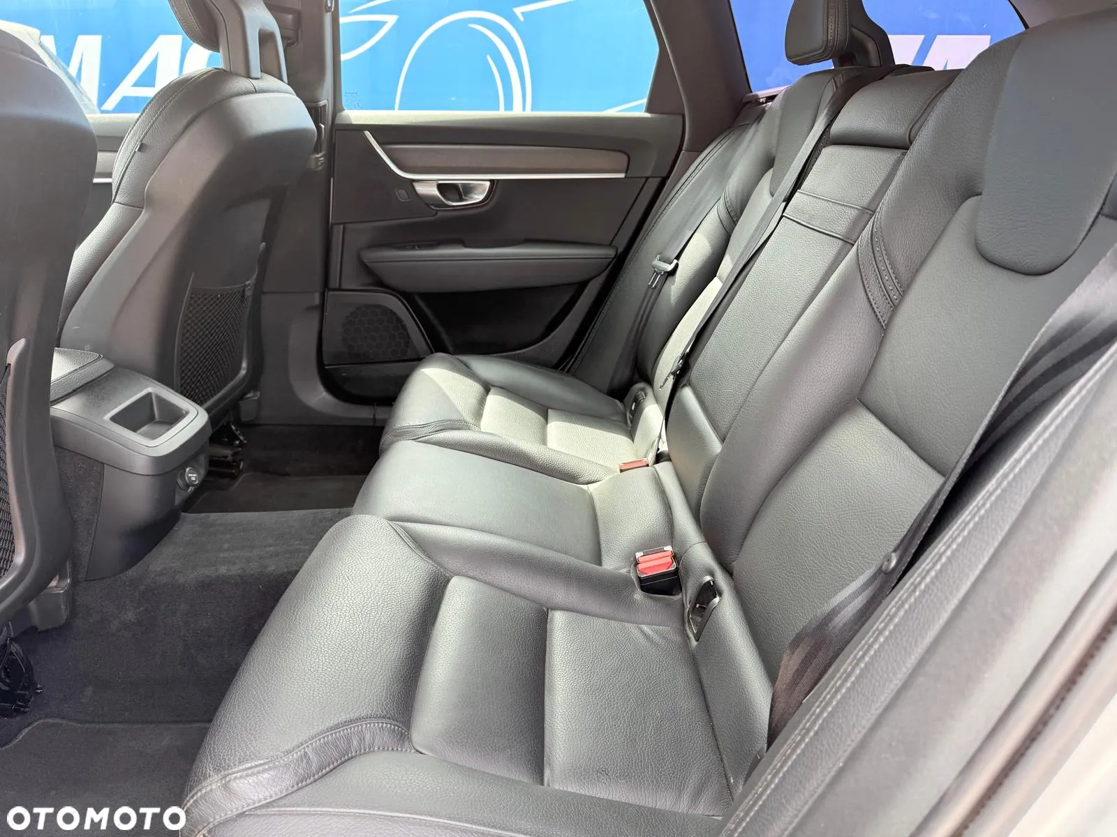 Volvo V90 Cross Country D4 AWD - 12
