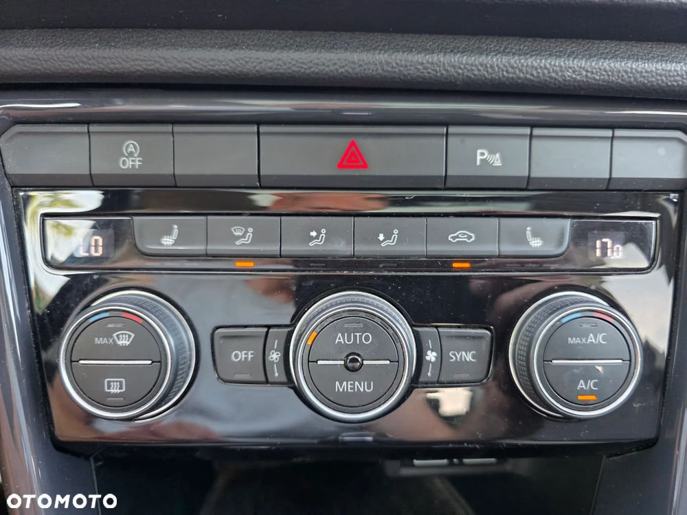 Volkswagen T-Roc 2.0 TSI 4Motion DSG Sport - 24