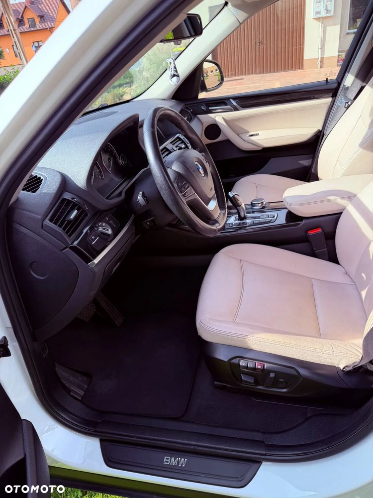 BMW X3 xDrive28i Advantage sport - 7