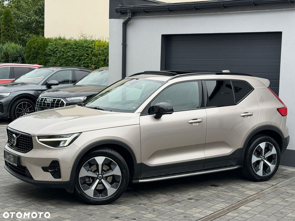 Volvo XC 40 B4 AWD Ultimate Dark - 20