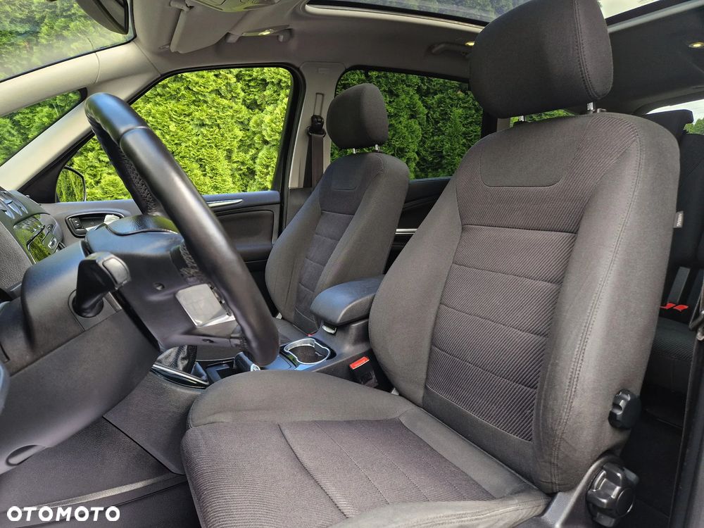 Ford S-Max - 26
