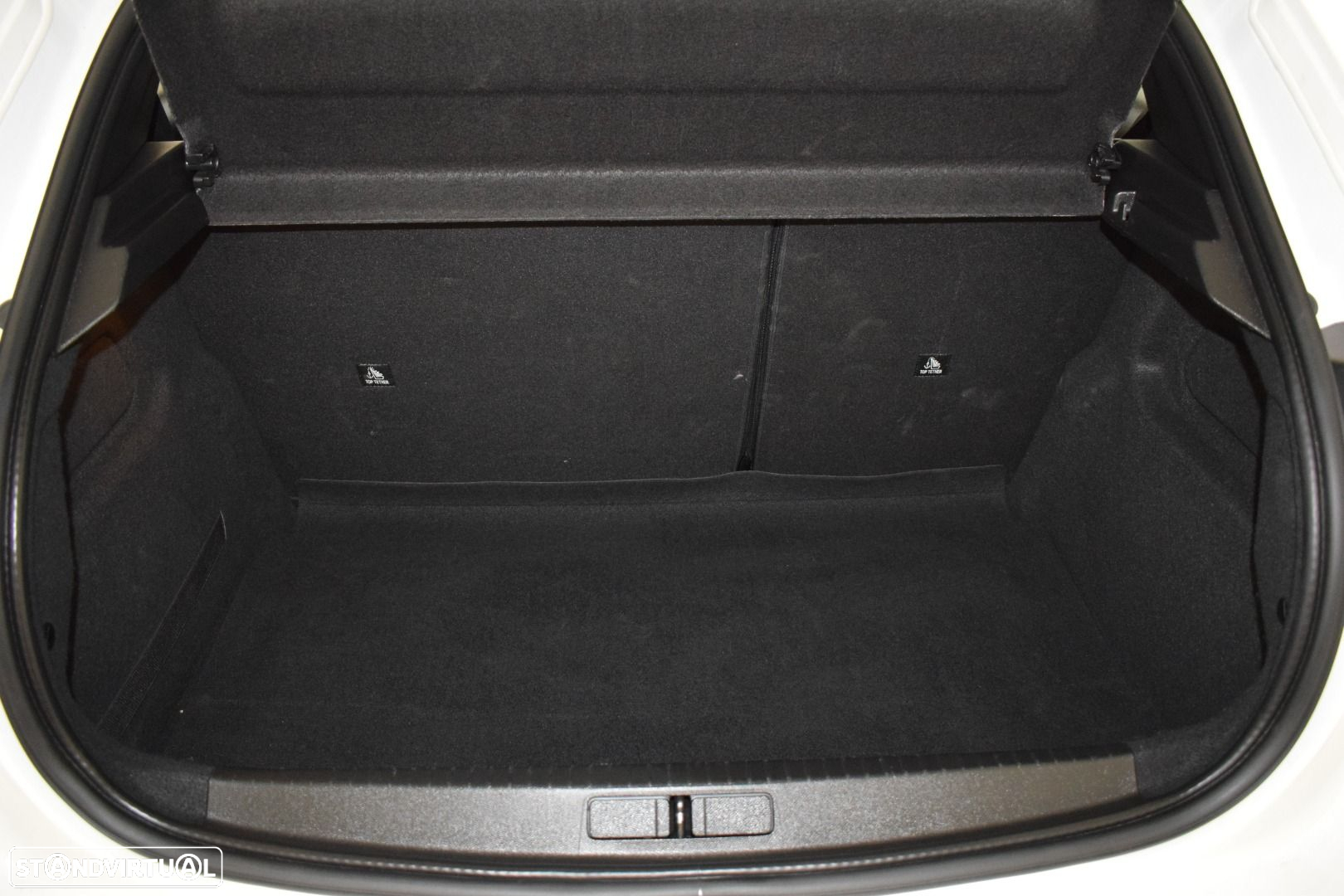 Peugeot 208 1.2 PureTech Active Pack - 21