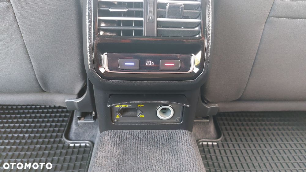 Volkswagen Passat - 20