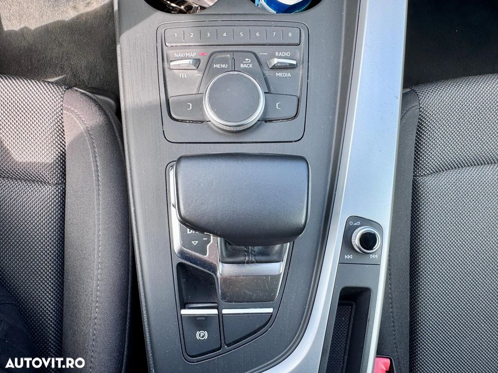 Audi A4 Limuzina 35 TDI S tronic - 40
