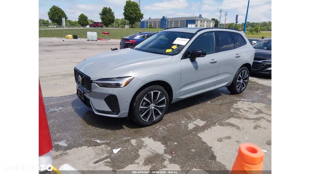 Volvo XC 60 B5 B AWD Plus Dark - 1