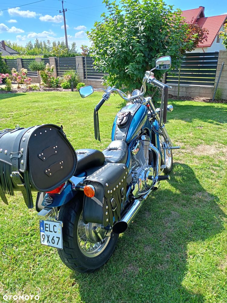 Suzuki Intruder - 3