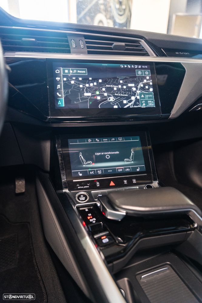 Audi e-tron 55 quattro S line - 12