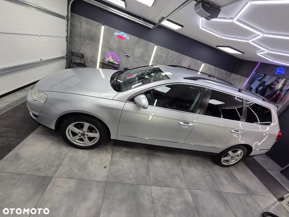 Volkswagen Passat Variant 2.0 TDI BlueMotion Technology DPF Comfortline - 6